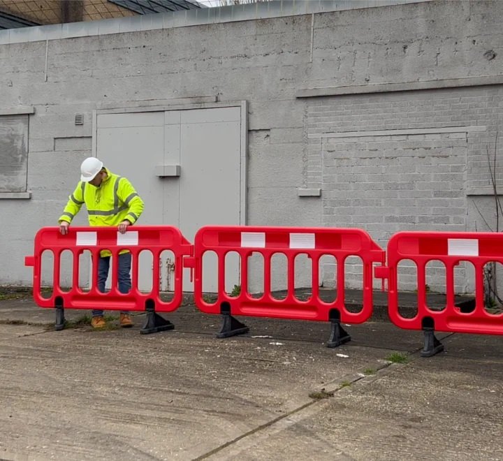 HAZPREV Traffic Barrier – Red | Interlocking Site Safety Barrier